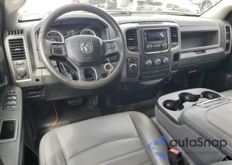 2018 Ram 1500 St z USA, uszkodzony, nr VIN 1C6RR6FG3JS325727